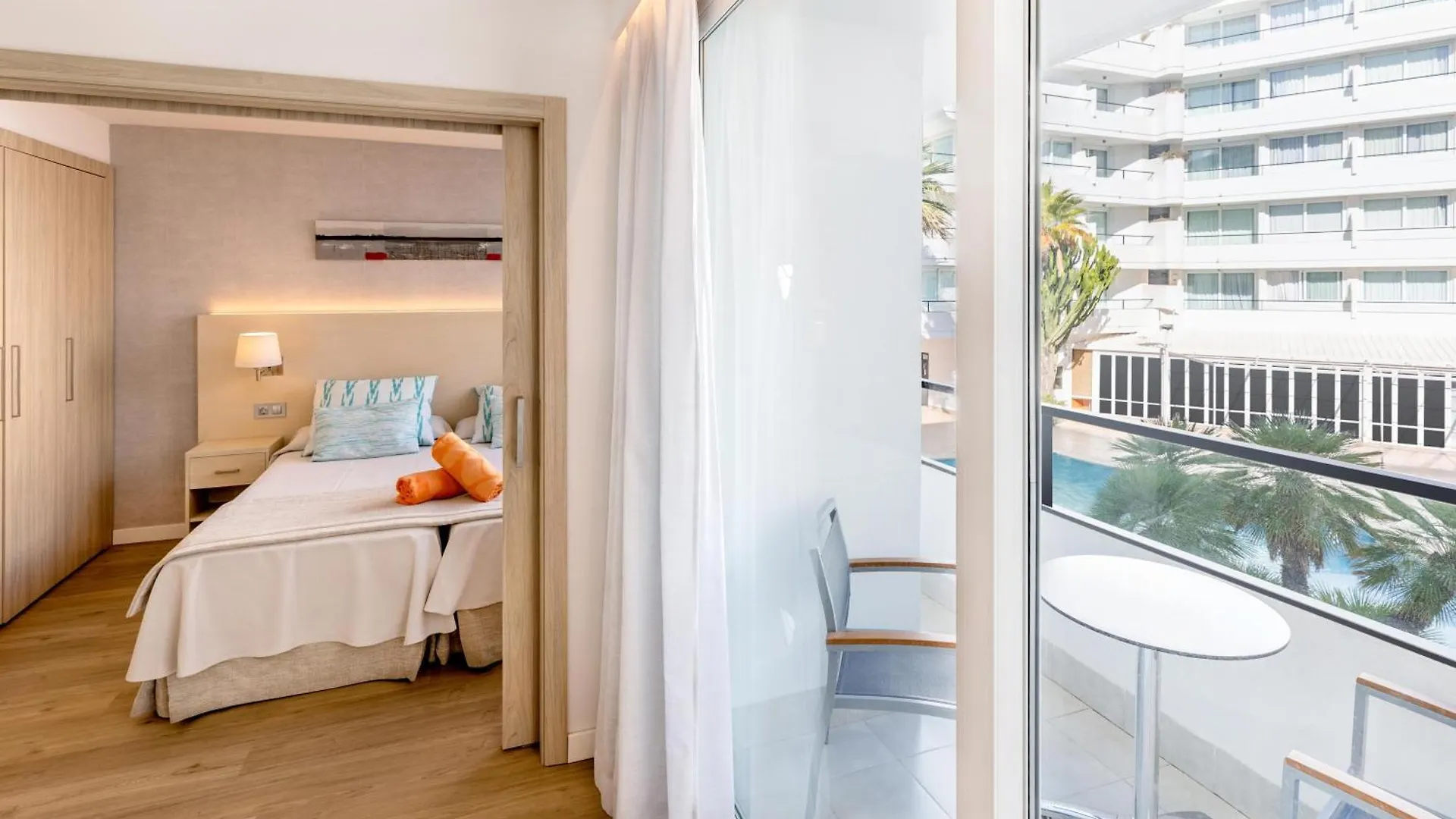 VIVA Eden Lago Port d'Alcúdia Aparthotel
