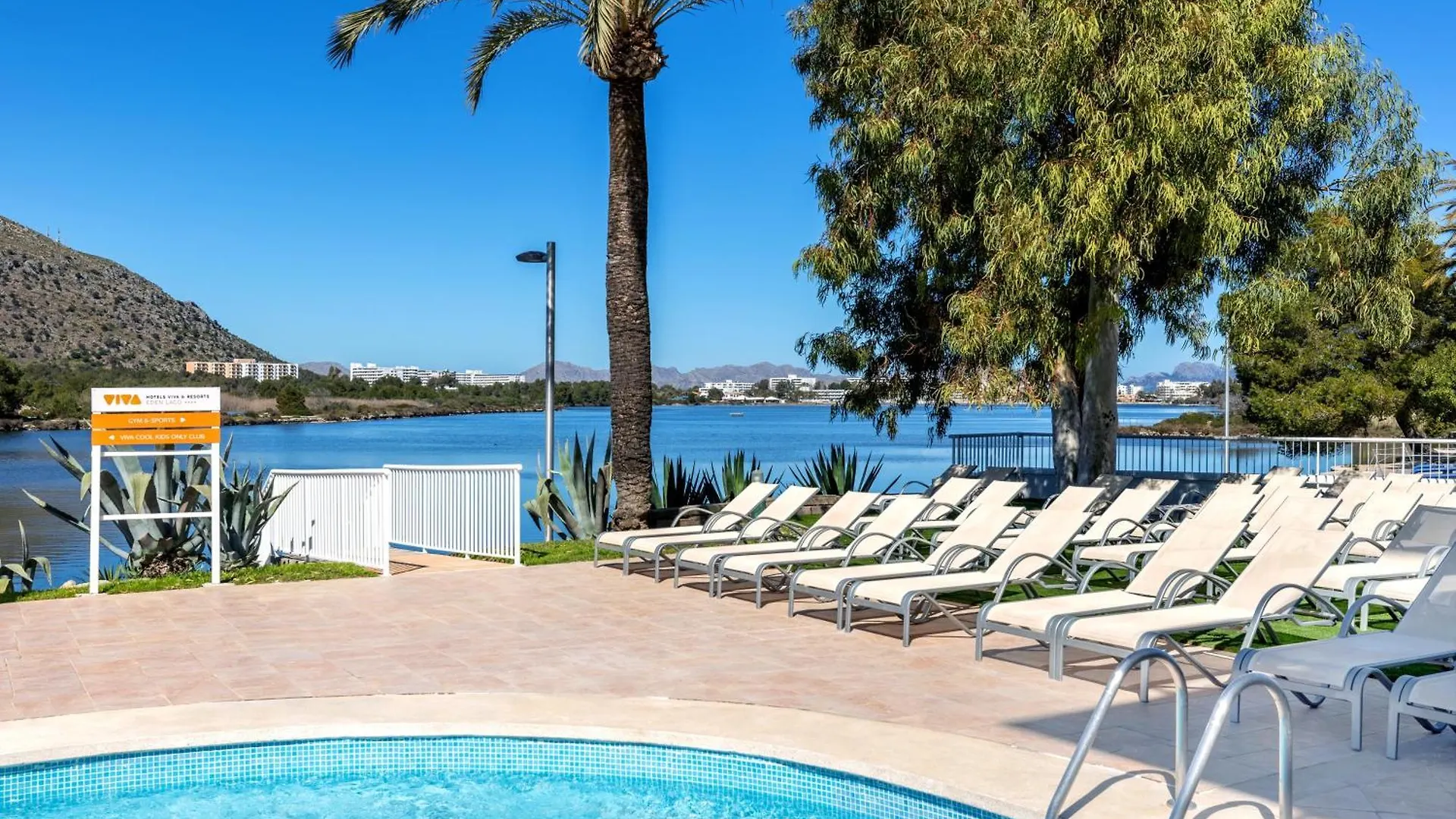 VIVA Eden Lago Puerto de Alcúdia 4*,